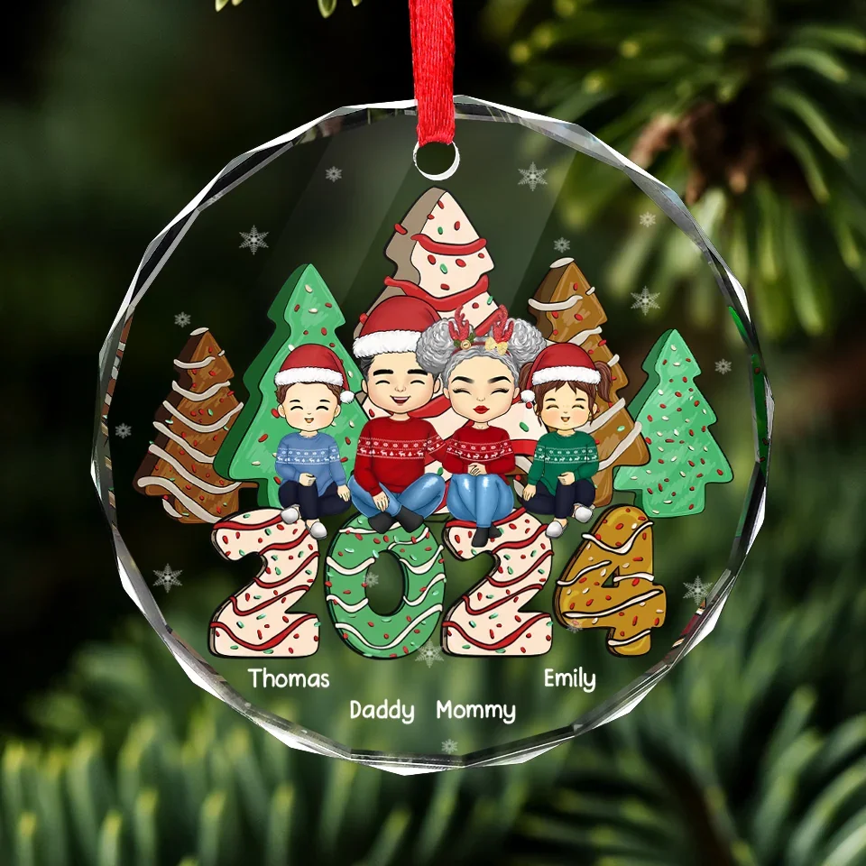 A Family Christmas Is A Celebration Of Love - Family Personalized Custom Circle Glass Ornament - Christmas Gift For Family Members - Image 3