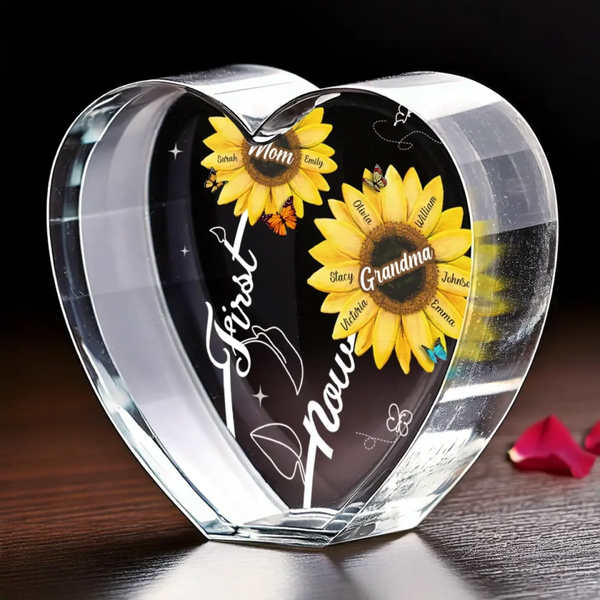 A Garden Of Love, Rooted In Family - Family Personalized Custom 3D Crystal Heart Shaped - Mother's Day, Gift For Mom, Grandma - Image 3