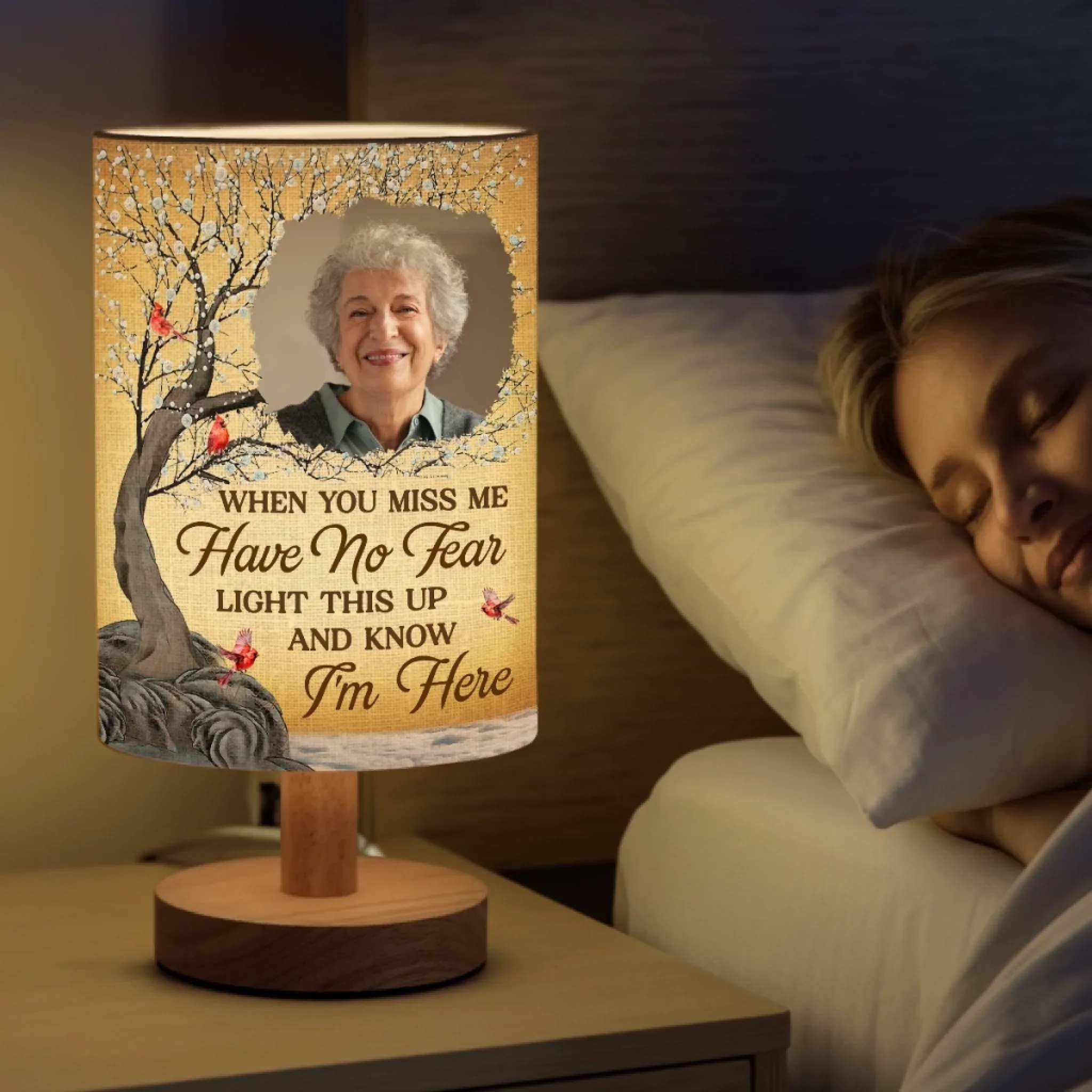 Custom Photo Every Time It Shines, Know My Heart Is Near - New Arrival, Memorial Personalized Custom Linen Bedside Table Lamp - Sympathy Gift For Family Members AMZ - Image 4
