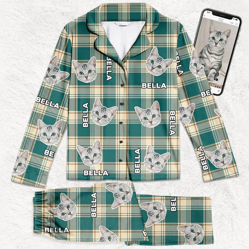 Custom Photo Sending You Pugs And Kisses - Dog & Cat Personalized Custom Face Photo Pajamas - Christmas Gift For Pet Owners, Pet Lovers - Image 3