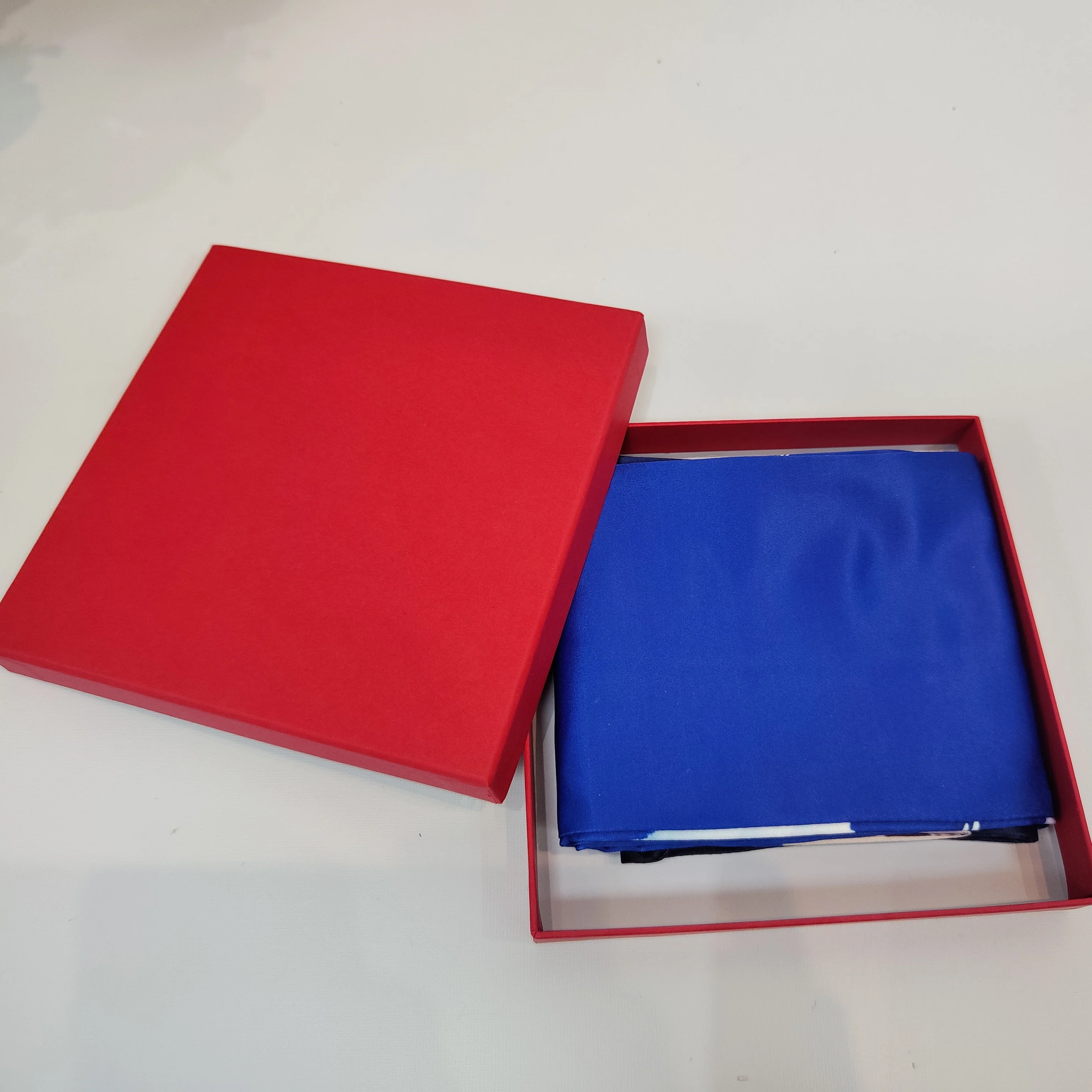 Gift Box For Graduation Stole - Image 2