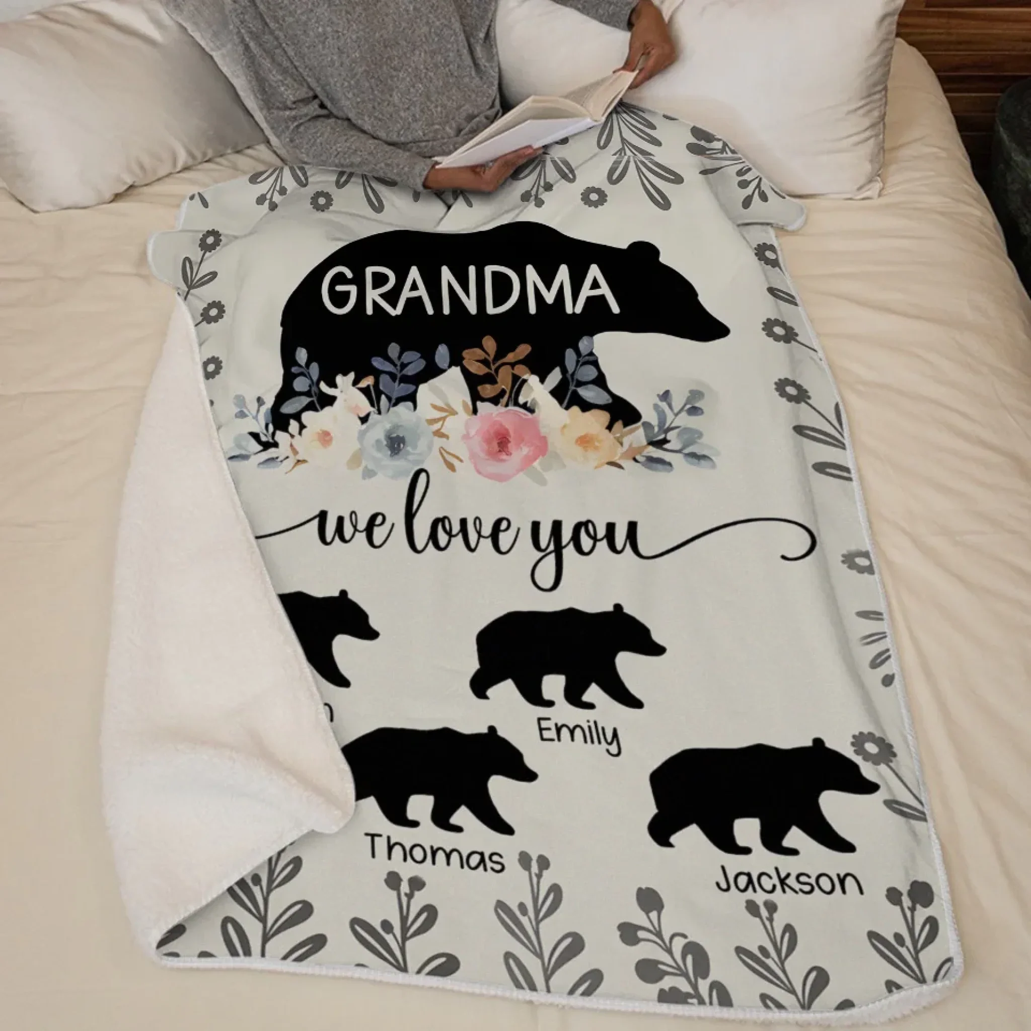 Her Love Is A Garden Of Endless Wonder - Family Personalized Custom Blanket - Gift For Mom, Grandma - Image 5